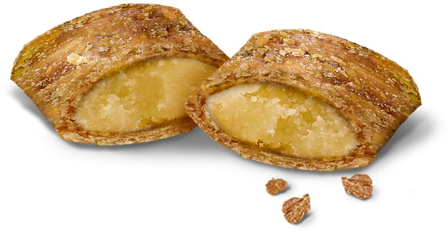 Ласощі хрусткі Crispy Crunch Malt 60гр. З кремовою начинкою та солодом для котів від волосяних грудочок